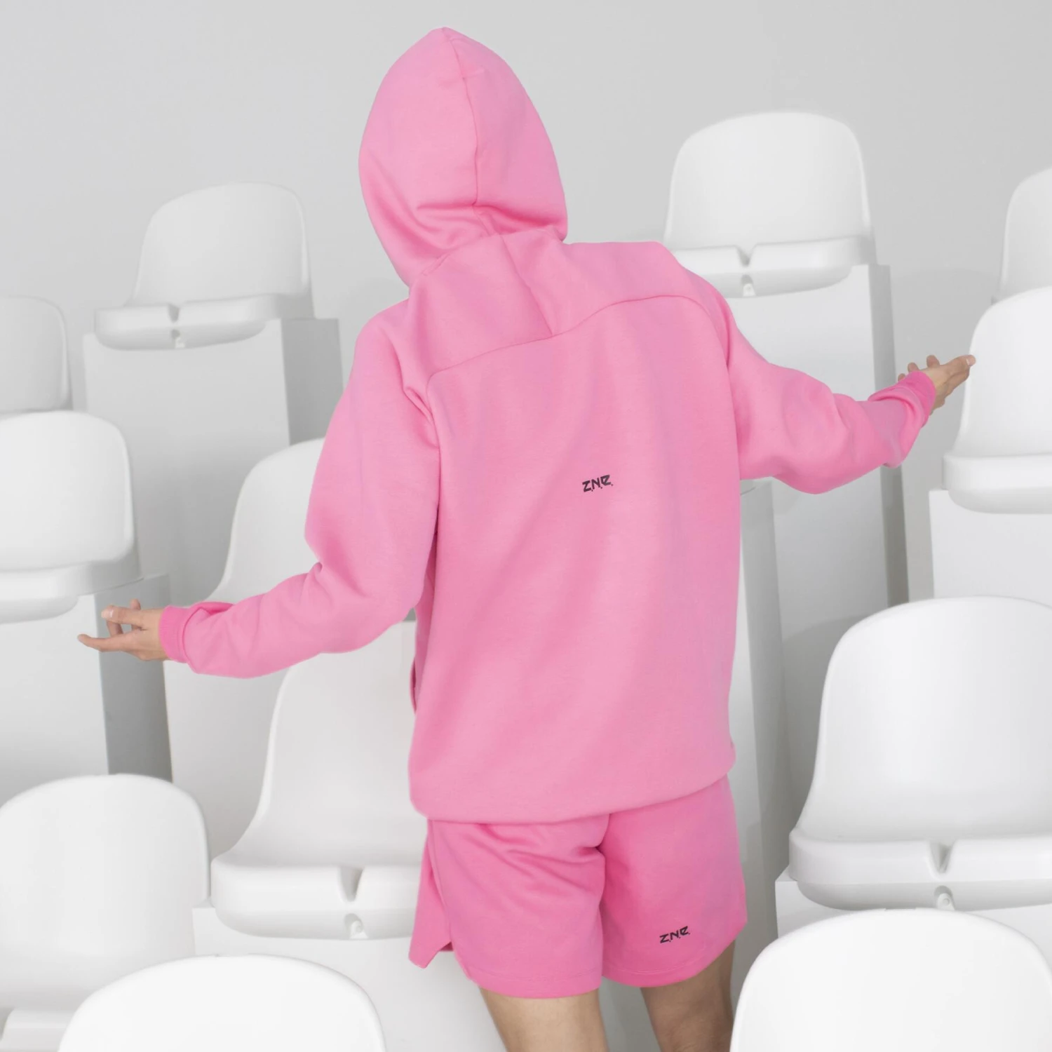 Shorts Adidas Z.N.E. Premium – Bild 2