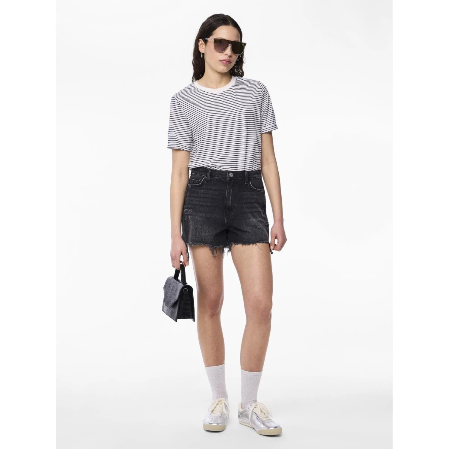 Shorts Für Damen Pieces Pcsummer HW Dest BLC Noos – Bild 6